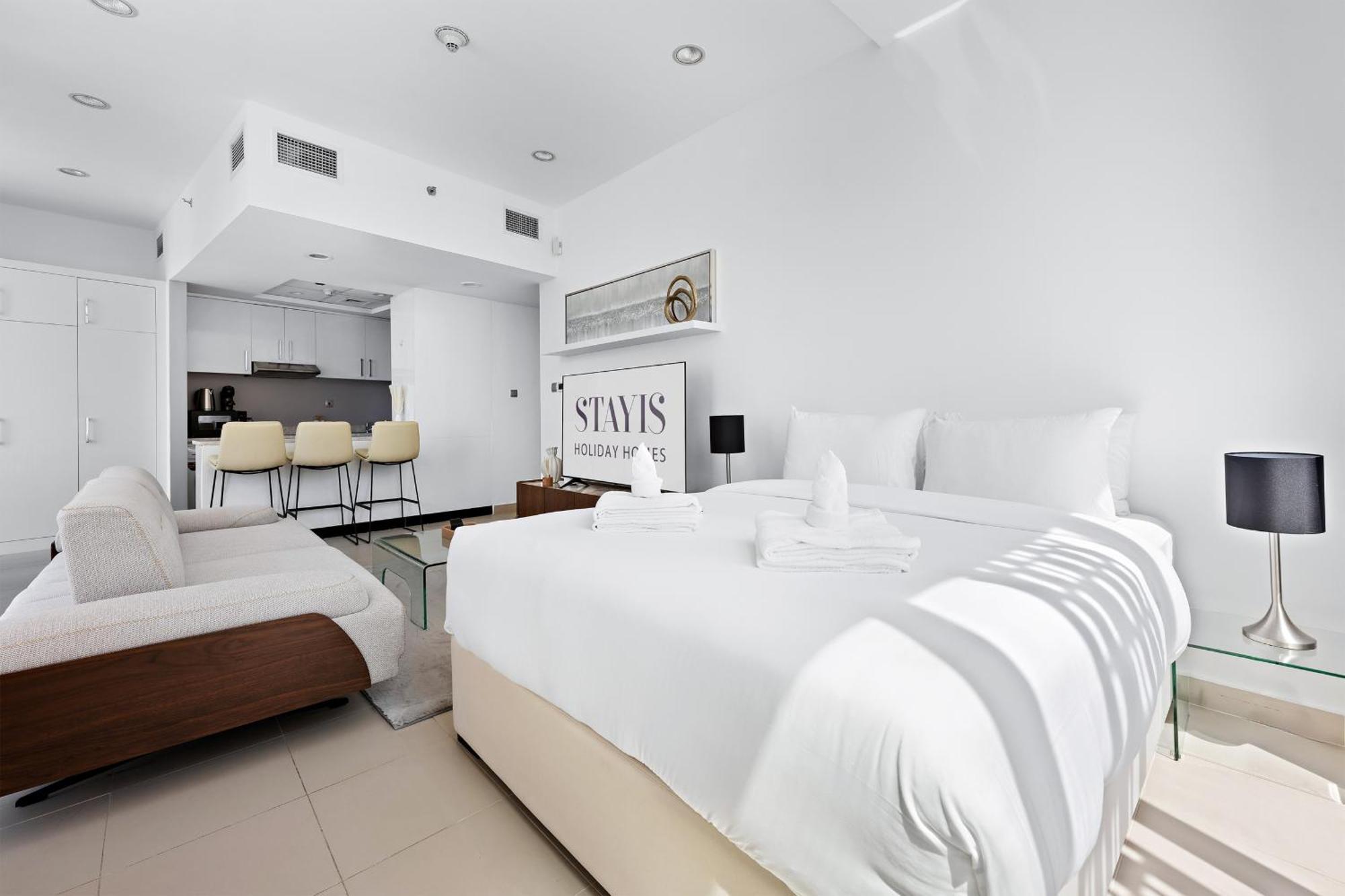 Stayis - At Cayan Tower Dubai