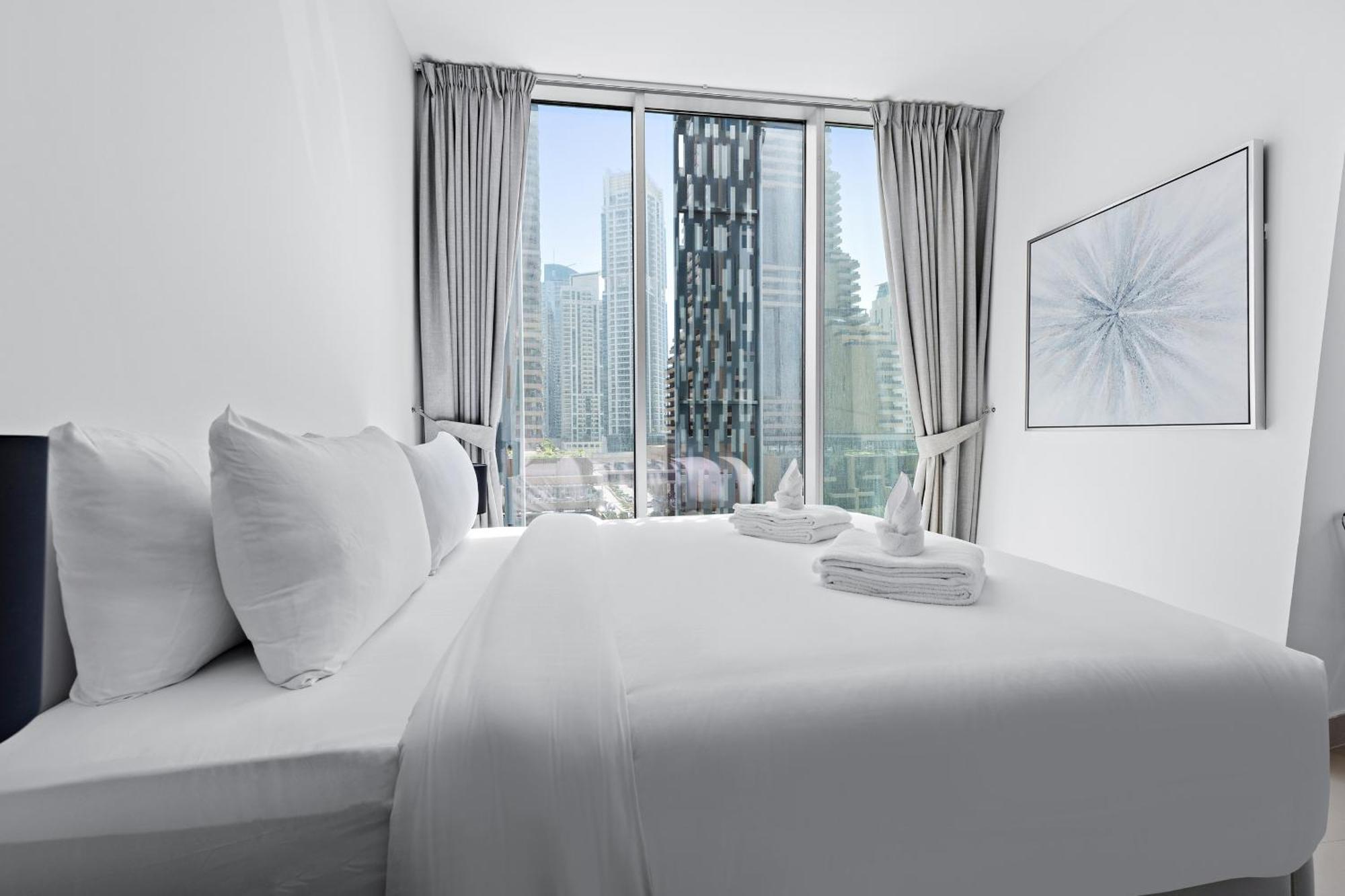 Stayis - At Cayan Tower