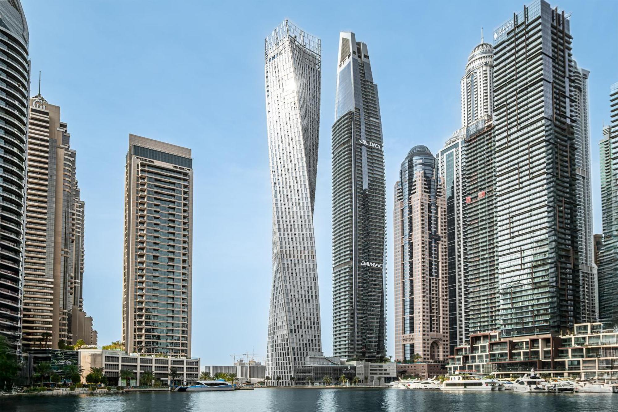 Stayis - At Cayan Tower Apartment